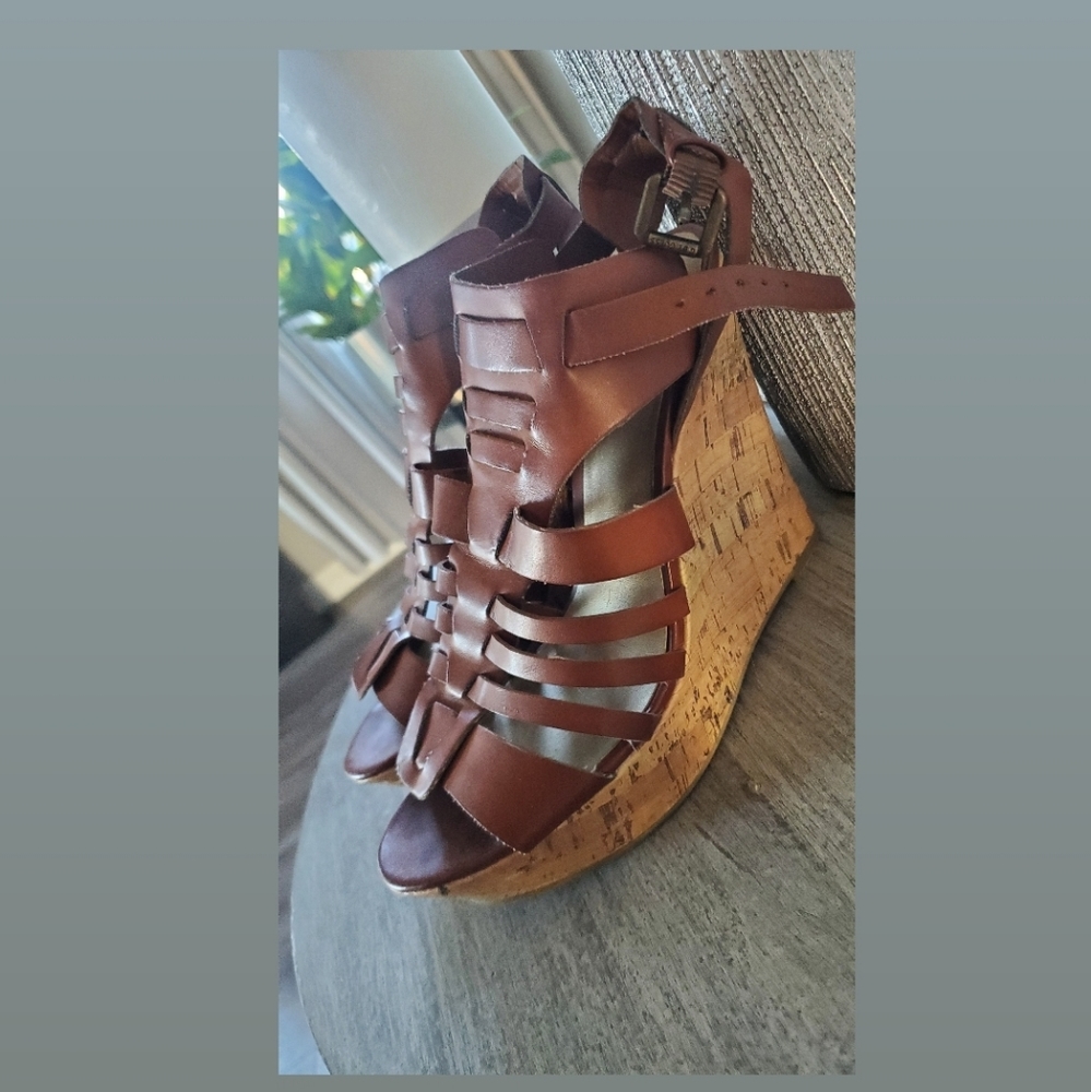 G by Guess Platforms